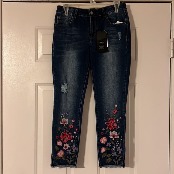 NWT Women’s Kensie Skinny Crop Jeans - Picture 2 of 16